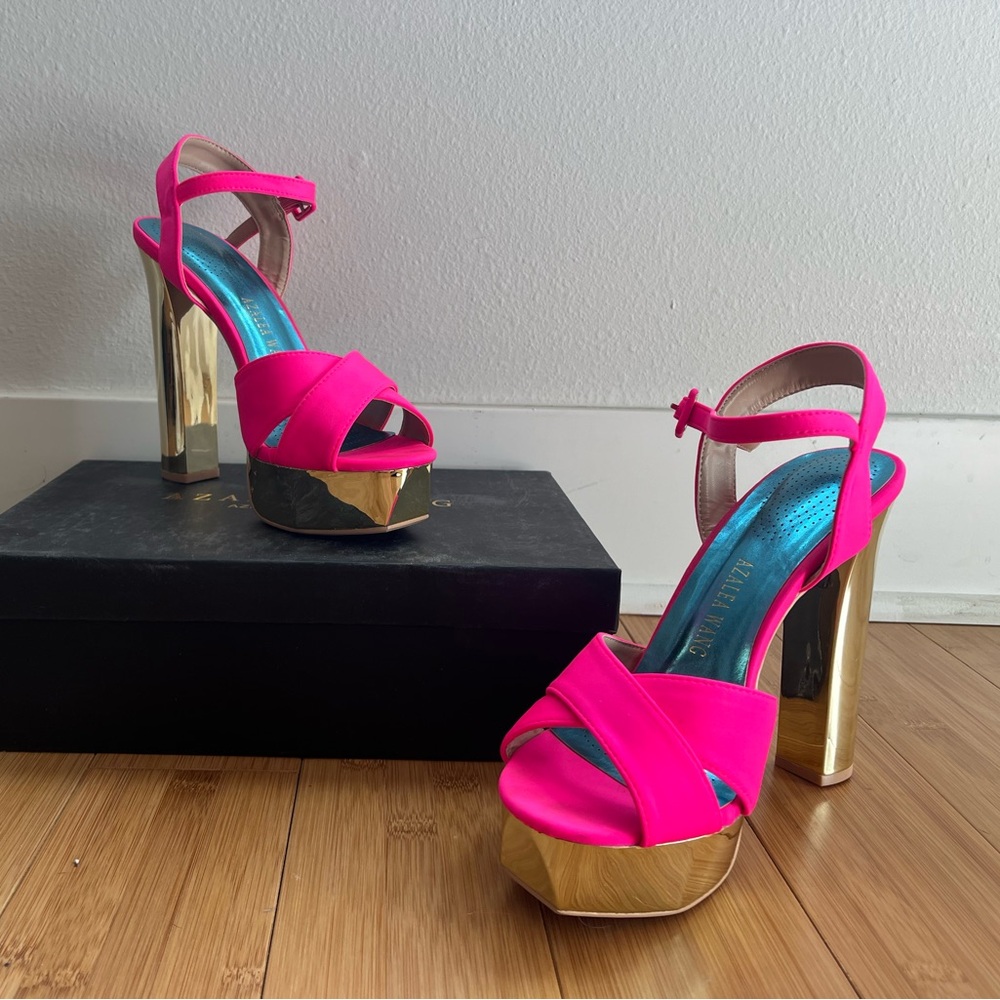 AKIRA Azalea Wang Pink Platform Heels